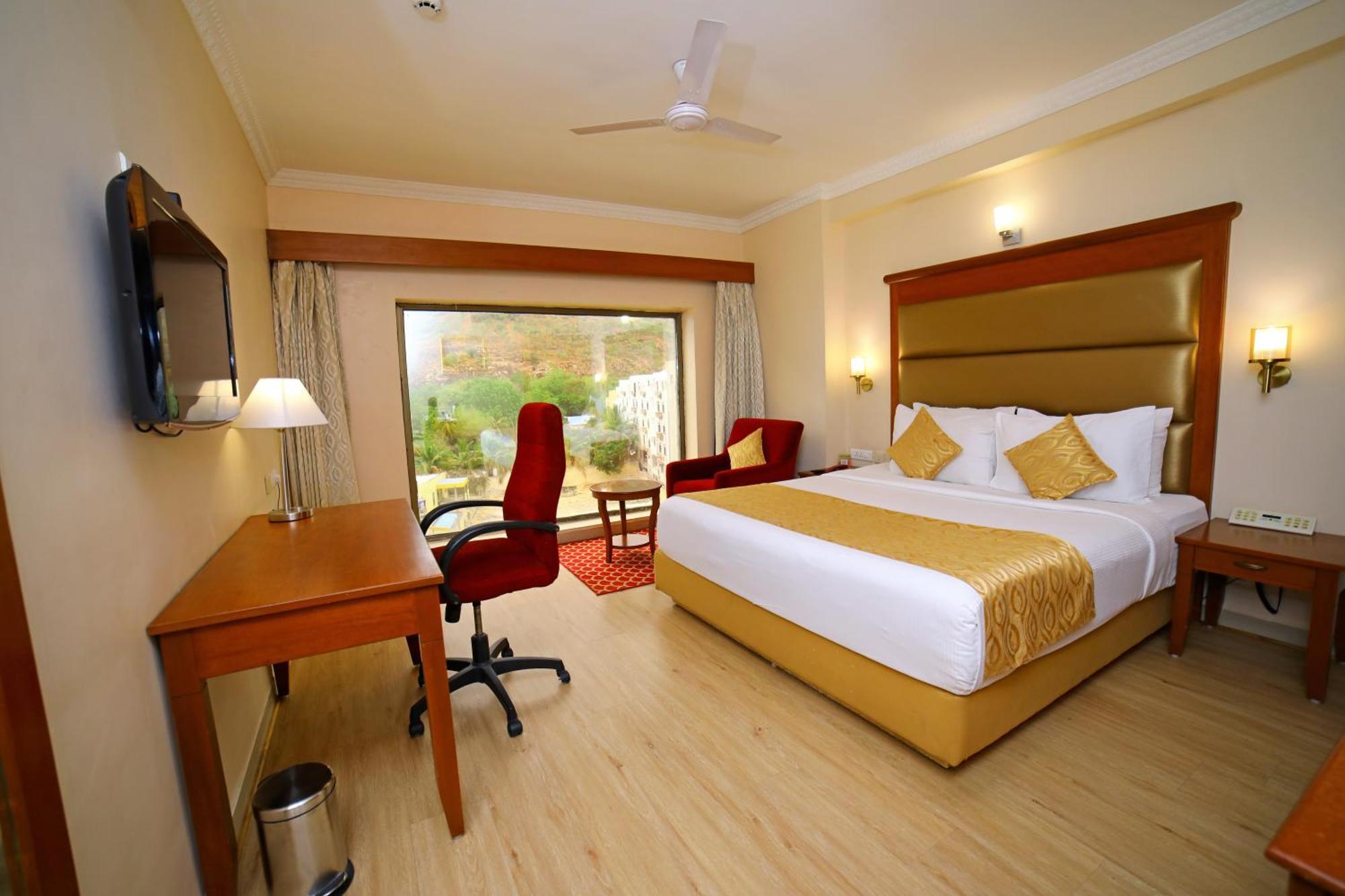 Hotel Raj Park- Hill View Tirupati Esterno foto
