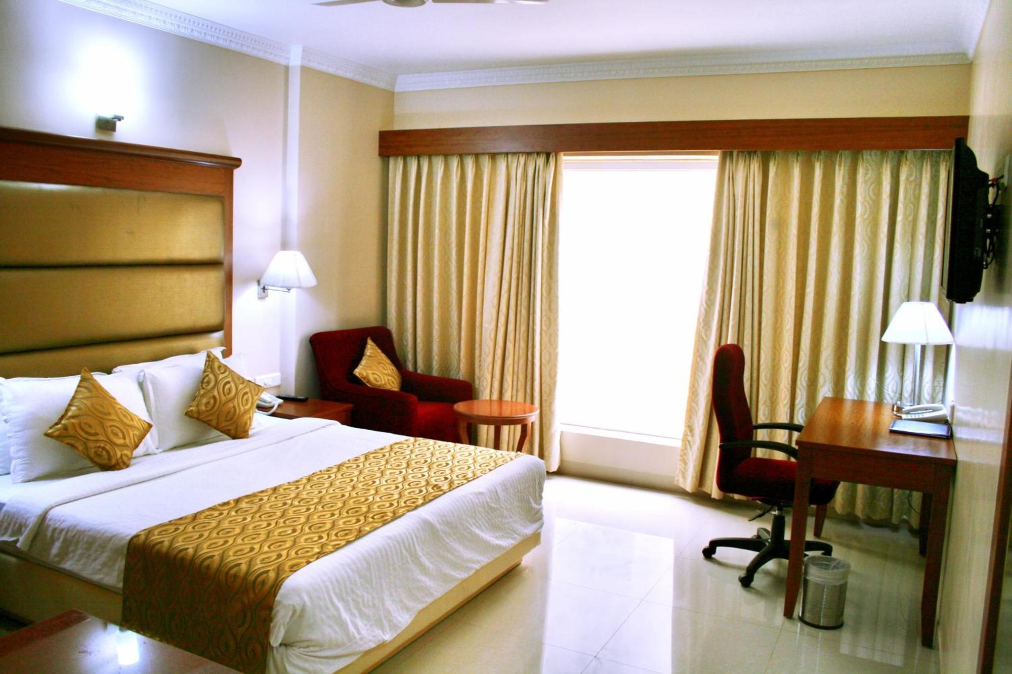 Hotel Raj Park- Hill View Tirupati Esterno foto