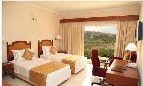 Hotel Raj Park- Hill View Tirupati Esterno foto